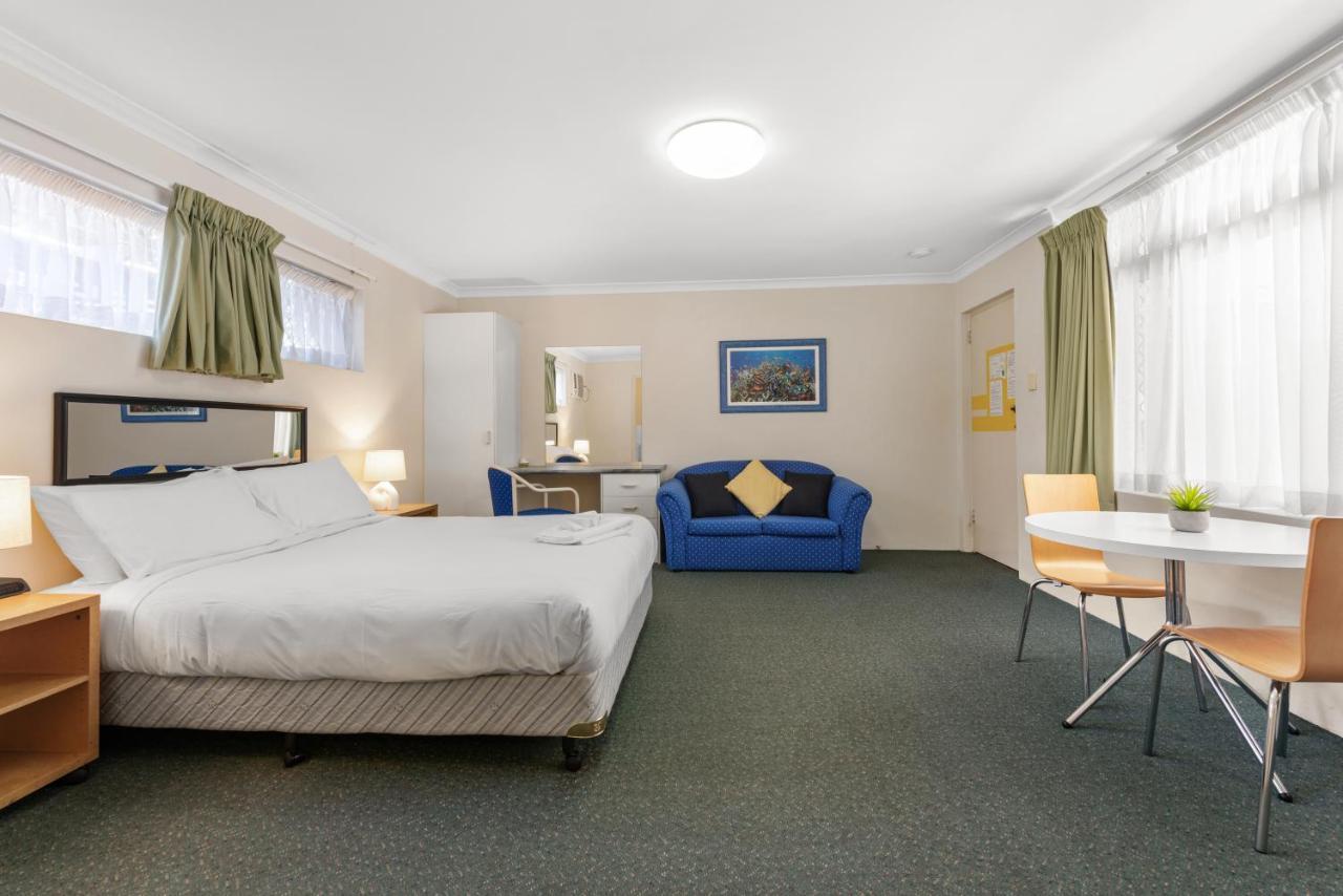 Paramount Motel Brisbane Exterior photo