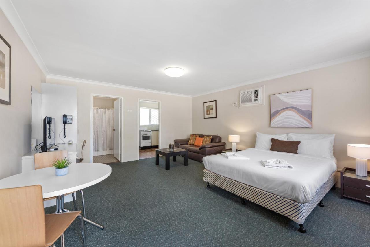 Paramount Motel Brisbane Exterior photo
