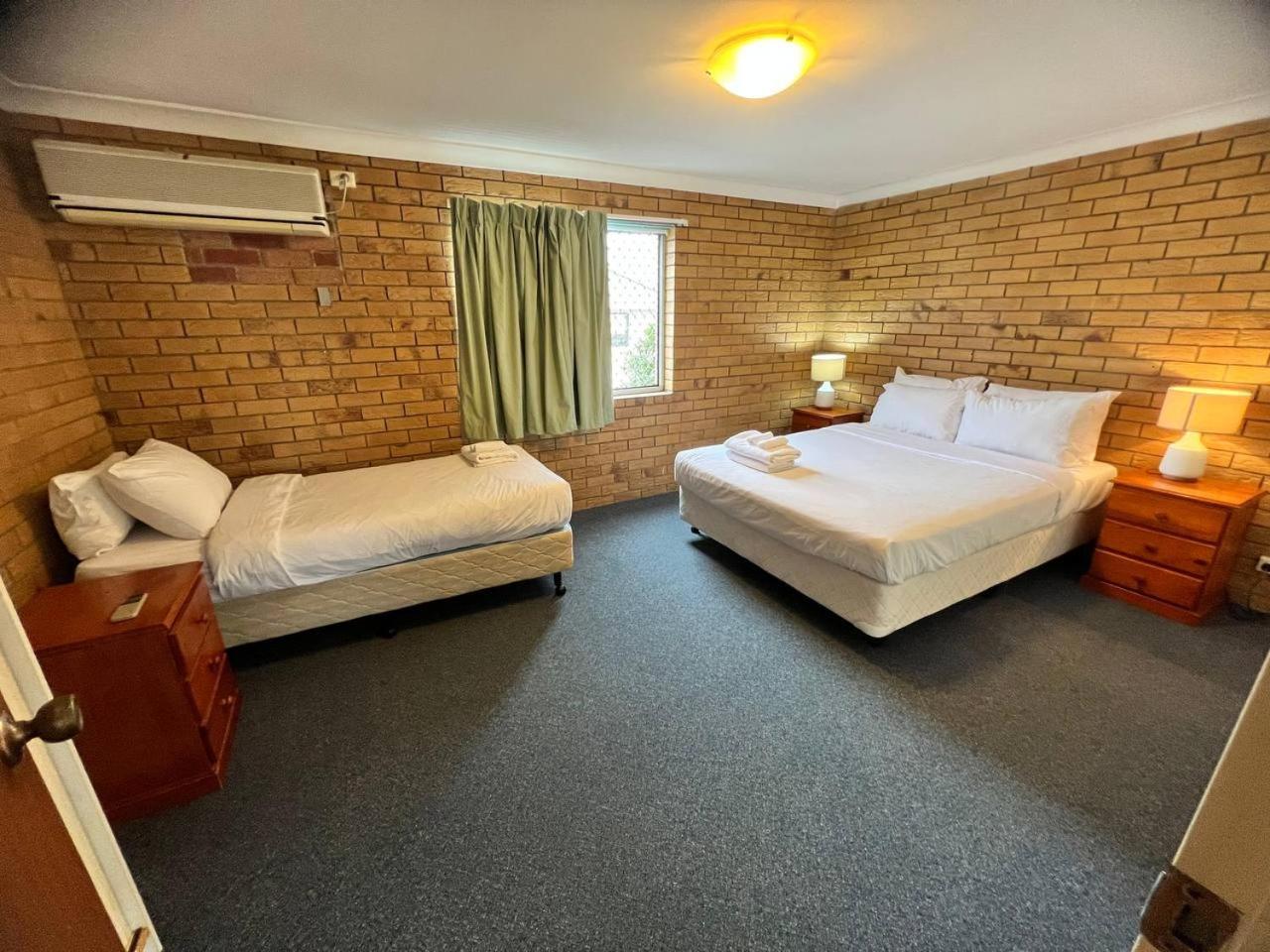 Paramount Motel Brisbane Exterior photo